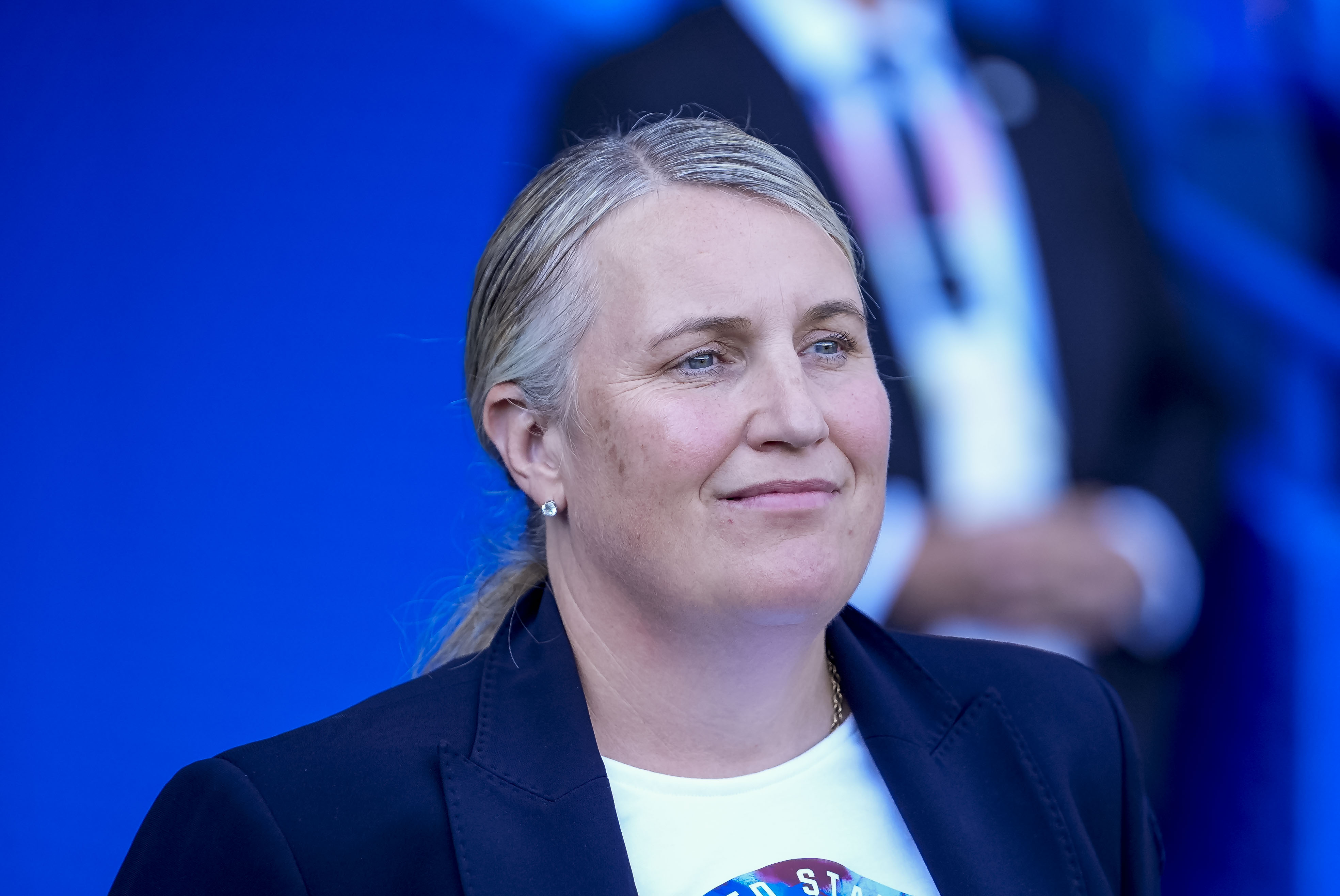 继续从容地 继续从容地